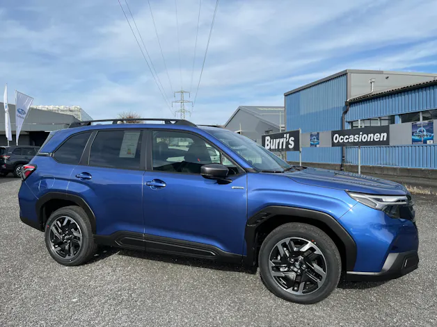 Subaru Forester Station 2.0i e-Boxer Swiss Plus