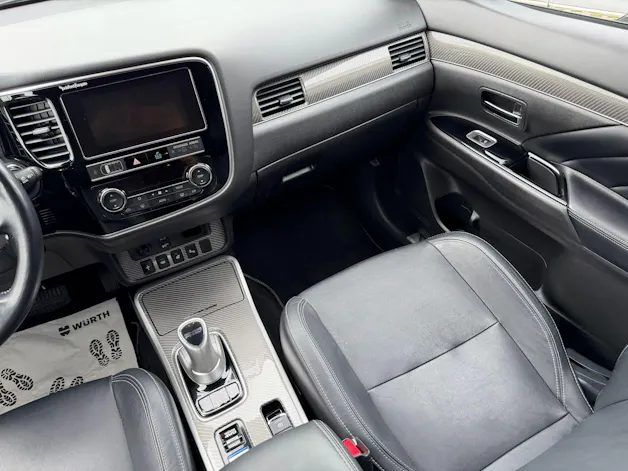 Mitsubishi Outlander 2.4 PHEV Diamond