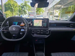 RENAULT R4 E-Tech Comfort Range plein sud iconic