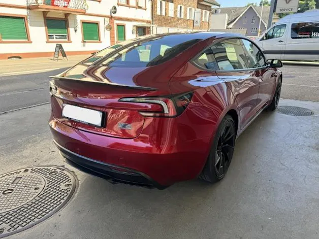 Tesla Model 3 Performance D