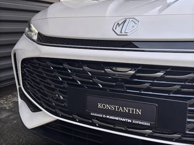 MG HS 1.5 Hybrid Luxury