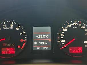 Audi RS4 4.2 V8 quattro