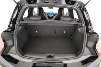 https://vehicle.imgix.net/4370712/88964169-6336-4526-a0dd-4900903fbb63.jpg