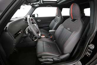 https://vehicle.imgix.net/4370712/a83df30a-40f7-4f86-a384-1b3bf0620b78.jpg
