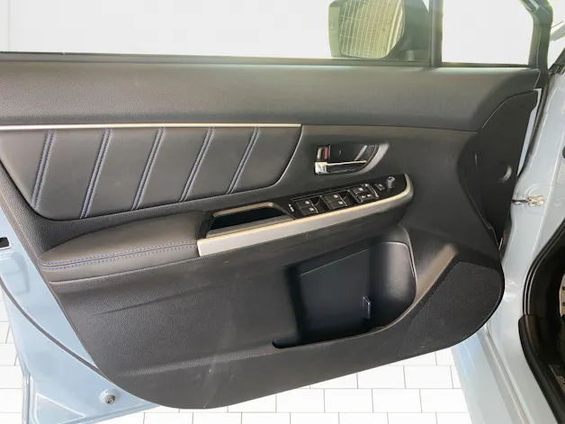 Subaru Levorg 2.0i Swiss Plus AWD Lineartronic