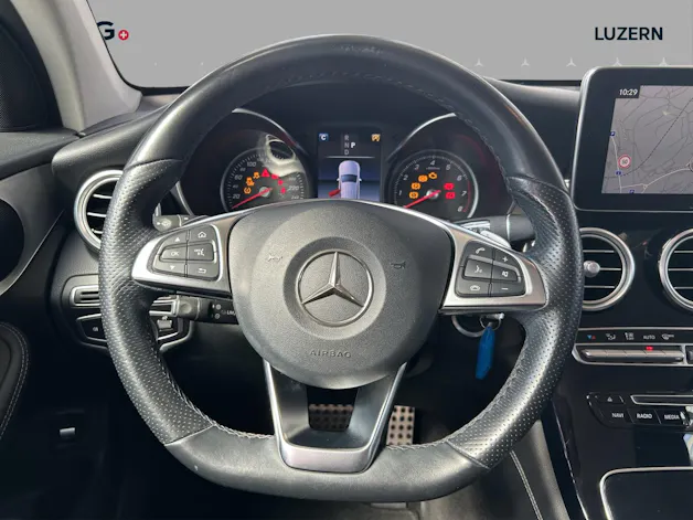 Mercedes-Benz GLC 250 AMG Line 4Matic 9G-Tronic