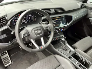 Audi Q3 2.0 45 TFSI S line quattro S-Tronic