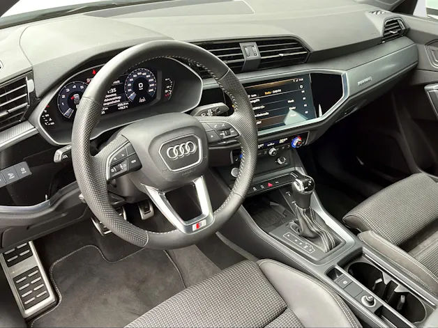 Audi Q3 2.0 45 TFSI S line quattro S-Tronic