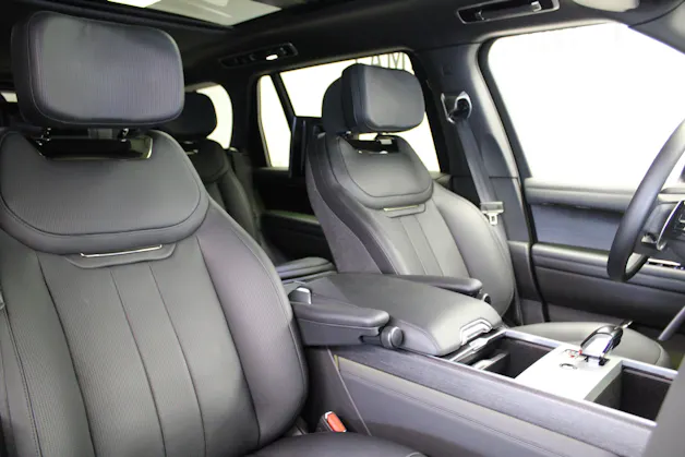 Land Rover Range Rover LWB P615 4.4 V8 SV Automatic