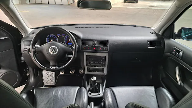 VW Golf R32 4Motion