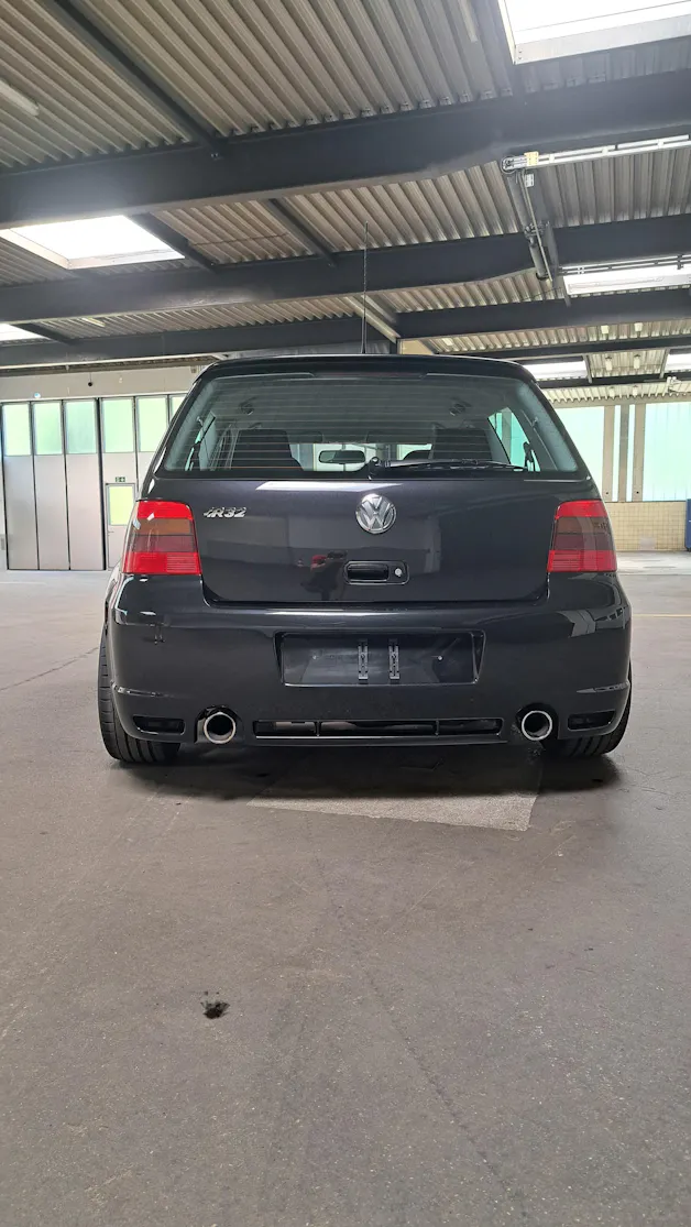 VW Golf R32 4Motion