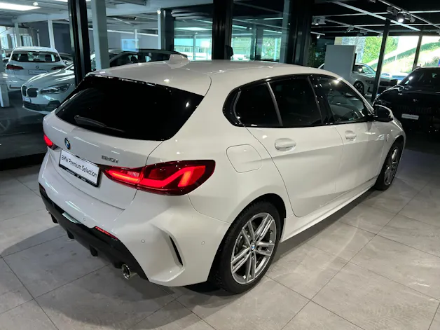 BMW 120i Pure M Sport Steptronic