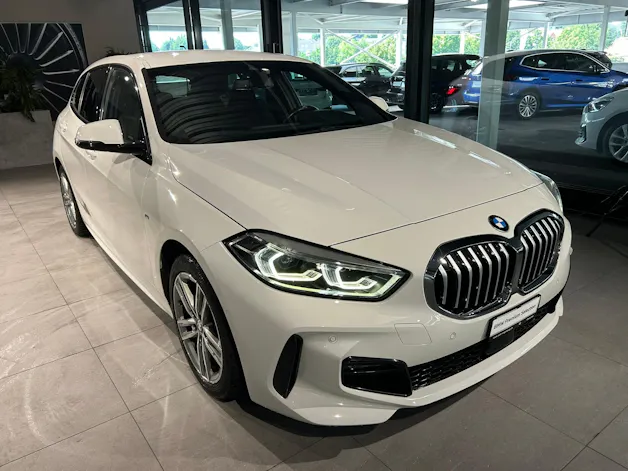 BMW 120i Pure M Sport Steptronic