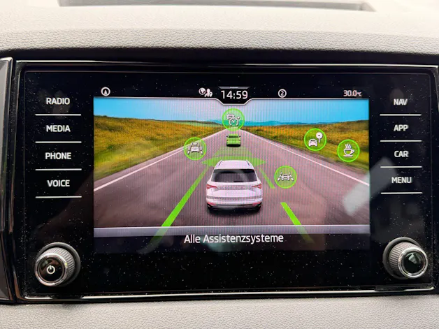 Škoda Karoq Selection *** ACC & RÜCKFAHRKAMERA ***