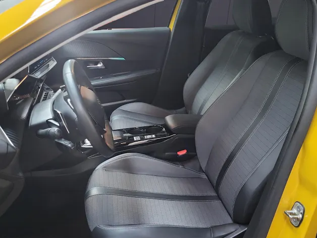 PEUGEOT 208 1.2 Allure Pack
