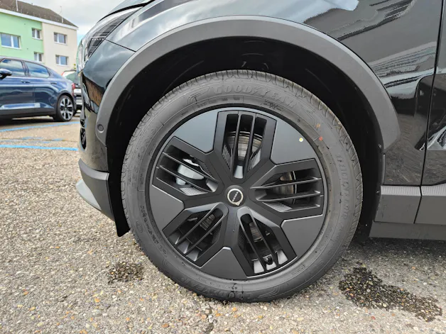 Volvo EX30 CC E60 Twin Performance AWD