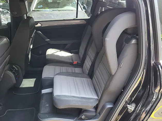 VW Touran Highline EVO 1.5TSI 150PS DSG 7 Plätze