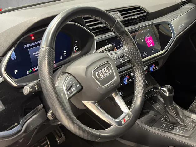 Audi Q3 35 TFSI S line S-tronic