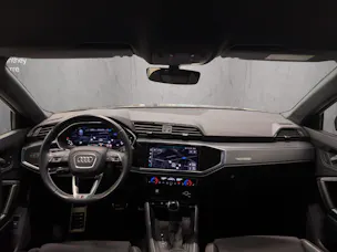 Audi Q3 35 TFSI S line S-tronic