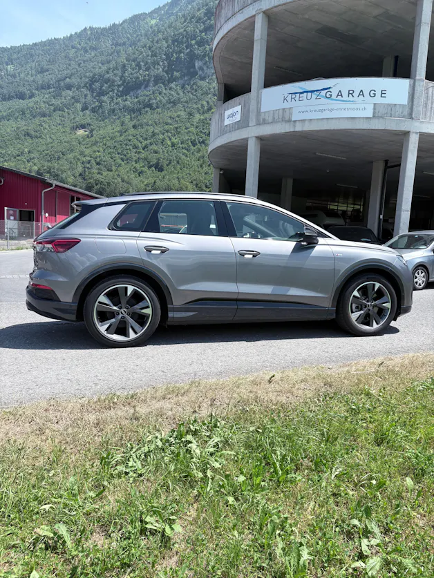 Audi Q4 e-tron 45 Edition Swiss Ski quattro *inkl. Winterkomplettrad + Garantie*