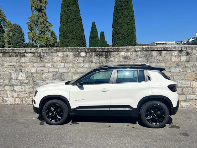 Jeep Avenger 1.2 Turbo MHEV Upland Plus 4xe