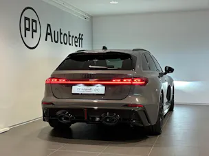 Audi RS 5 Avant TFSI 470 kW Tiptronic quattro