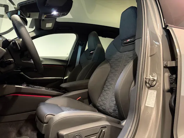 Audi RS 5 Avant TFSI 470 kW Tiptronic quattro
