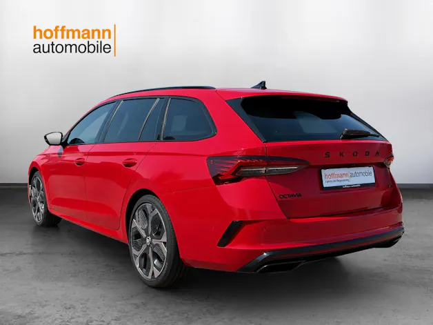 Škoda Octavia Combi 2.0 TSI DSG RS 30 Years Edition