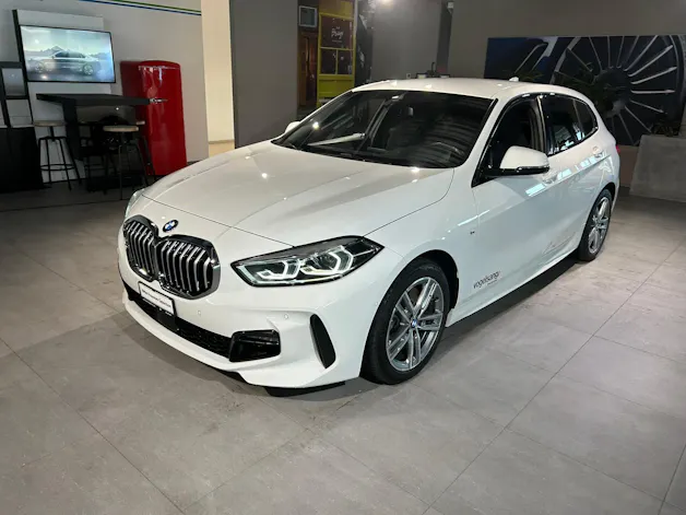 BMW 120i Pure M Sport Steptronic