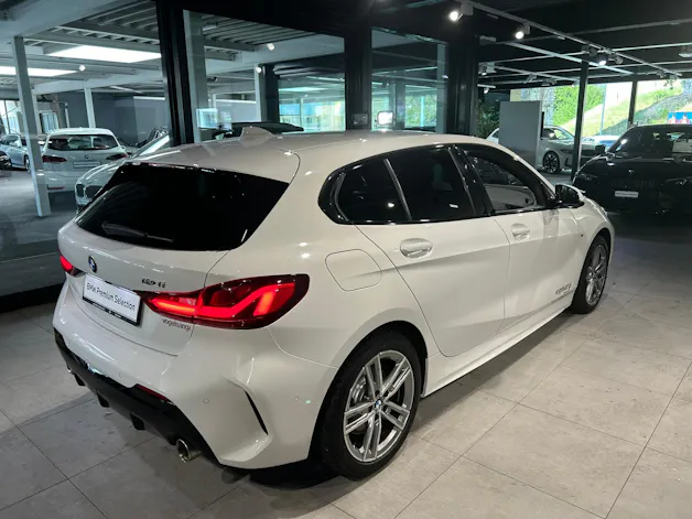 BMW 120i Pure M Sport Steptronic