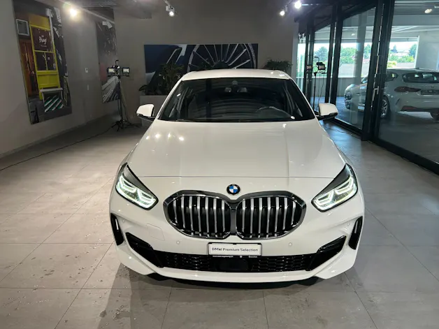 BMW 120i Pure M Sport Steptronic