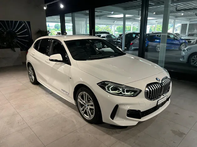 BMW 120i Pure M Sport Steptronic