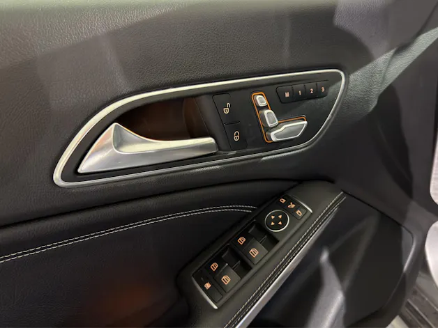 MERCEDES-BENZ CLA Shooting Brake 220 Urban 4Matic 7G-DCT