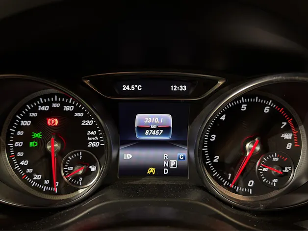 Mercedes-Benz CLA Shooting Brake 220 Urban 4Matic 7G-DCT