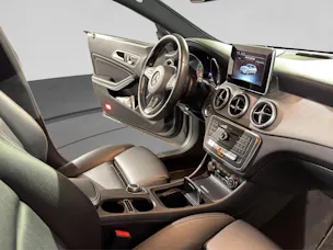 Mercedes-Benz CLA Shooting Brake 220 Urban 4Matic 7G-DCT