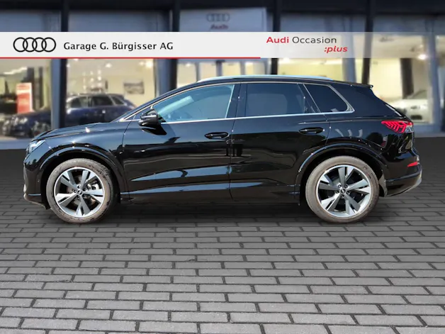 Audi Q4 e-tron 45 quattro Mythosschwarz Metallic
