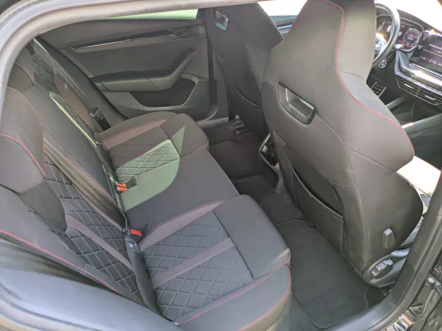 Škoda Octavia Combi 2.0 TSI DSG RS