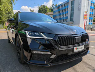 Škoda Octavia Combi 2.0 TSI DSG RS