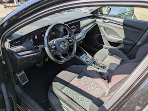 Škoda Octavia Combi 2.0 TSI DSG RS