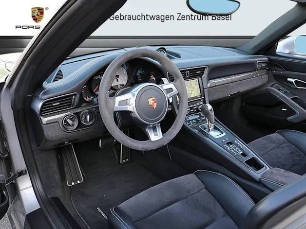 Porsche 911 Carrera GTS Cabriolet
