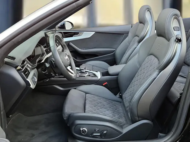 Audi A5 Cabriolet 40 TFSI S-Line Attraction S-tronic quattro Mythosschwarz Metallic