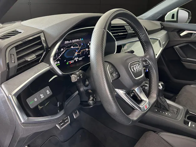 Audi Q3 Sportback 45 TFSI S line quattro S-tronic