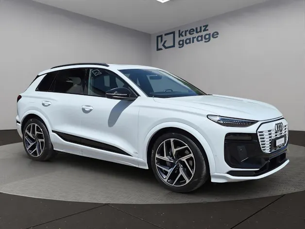 AUDI Q6 e-tron quattro