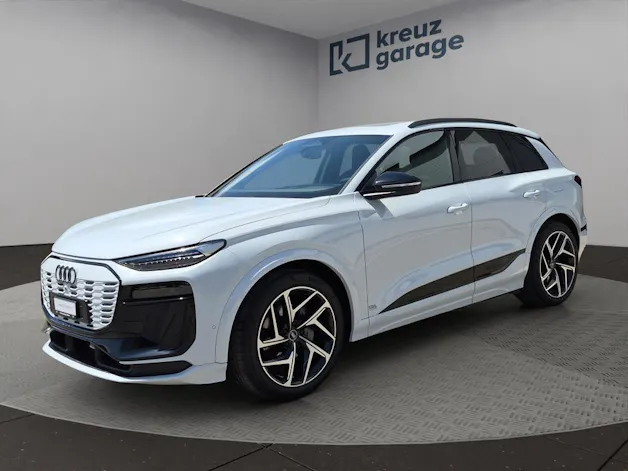 AUDI Q6 e-tron quattro