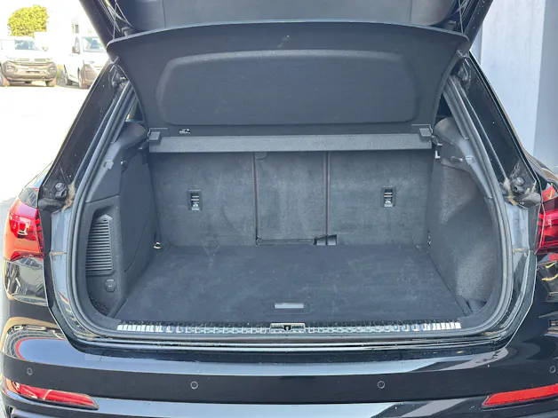 Audi Q3 45 TFSI e S line S-tronic