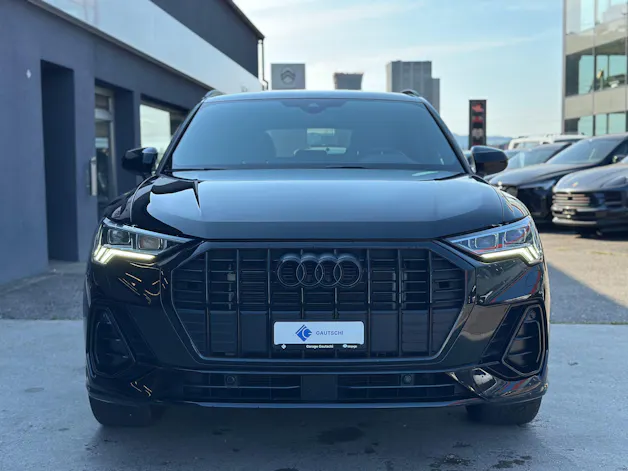 Audi Q3 45 TFSI e S line S-tronic