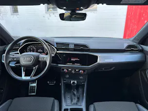 Audi Q3 45 TFSI e S line S-tronic