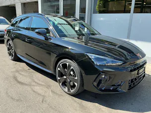 Cupra Leon Sportstourer 1.5 e-Hybrid 204 PS VZ *** PURE PERFORMANCE PAKET ***