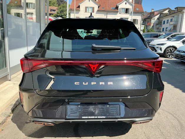 Cupra Leon Sportstourer 1.5 e-Hybrid 272 PS VZ *** PURE PERFORMANCE PAKET ***