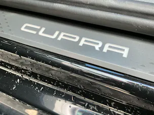 Cupra Leon Sportstourer 1.5 e-Hybrid 204 PS VZ *** PURE PERFORMANCE PAKET ***